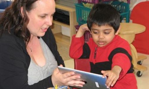 Aplicaciones del iPad ayudan a niños autistas